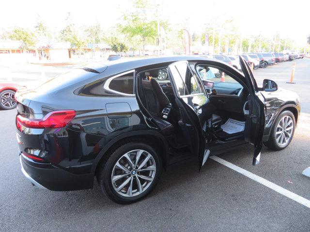 Photo of 2019 Carbon Black Metallic BMW X4
