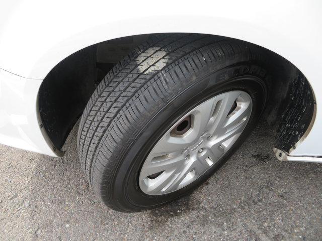Photo of 2018 White Knuckle Clearcoat Dodge Grand Caravan