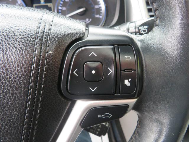 Photo of 2016 Alumina Jade Metallic Toyota Highlander