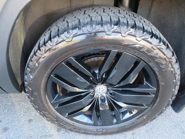Photo of 2018 Deep Black Pearl Volkswagen Atlas