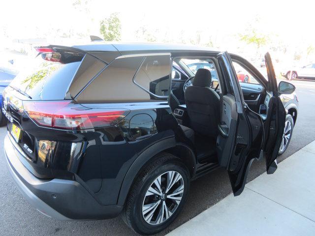 Photo of 2021 Super Black Nissan Rogue