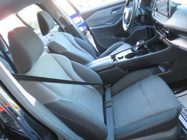 Photo of 2021 Super Black Nissan Rogue