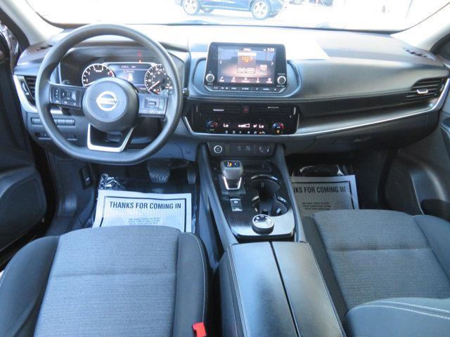 Photo of 2021 Super Black Nissan Rogue