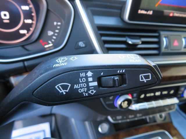 Photo of 2018 Florett Silver Metallic Audi Q5
