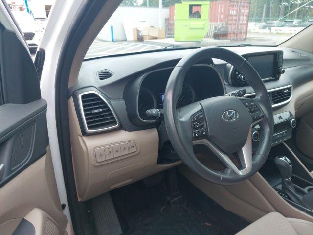 Photo of 2020 Cream White Hyundai TUCSON