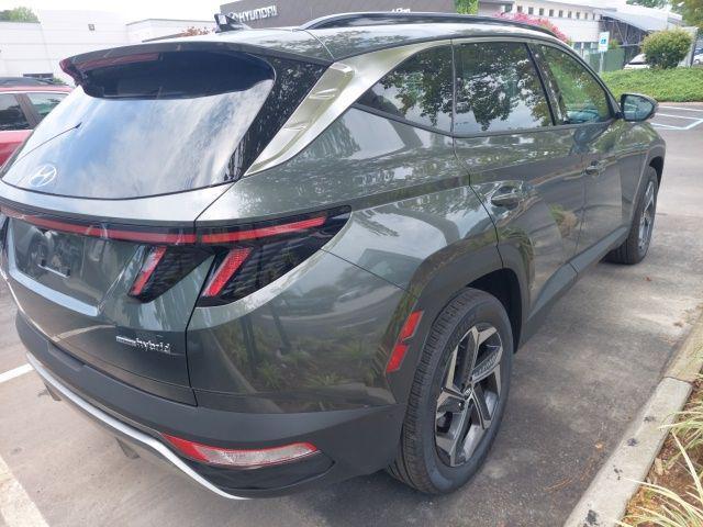 Photo of 2024 Amazon Gray Hyundai TUCSON Hybrid