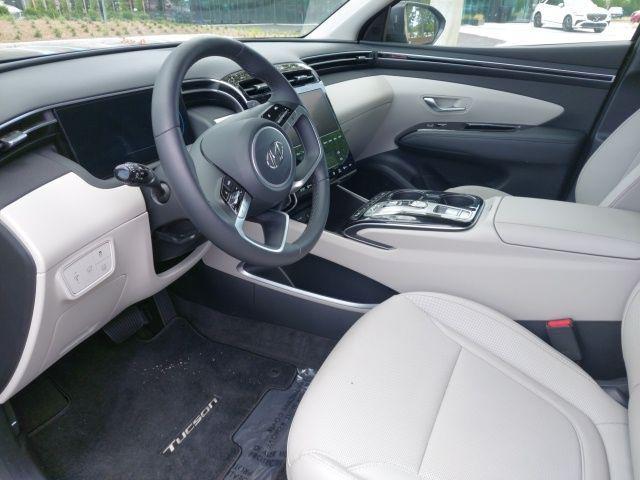 Photo of 2024 Amazon Gray Hyundai TUCSON Hybrid