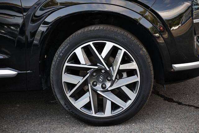 Photo of 2023 Twilight Black Hyundai SANTA FE