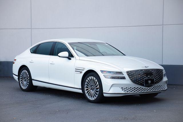 2023 Genesis Electrified G80