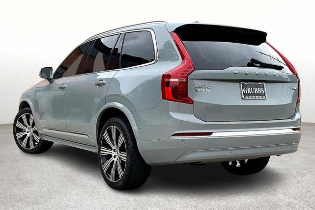 Photo of 2025 Metallic Volvo XC90 Plug-In Hybrid
