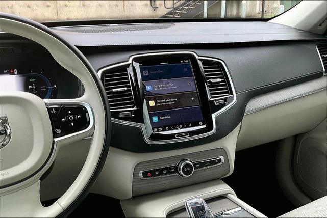 Photo of 2025 Metallic Volvo XC90 Plug-In Hybrid