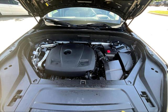 Photo of 2022 Savile Gray Metallic Volvo XC90