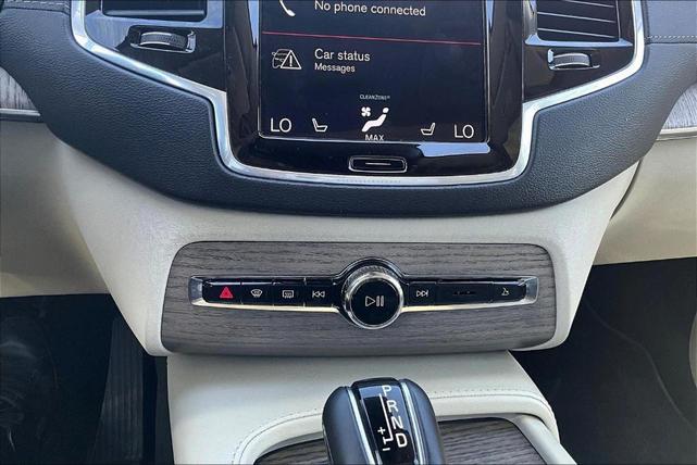 Photo of 2022 Savile Gray Metallic Volvo XC90