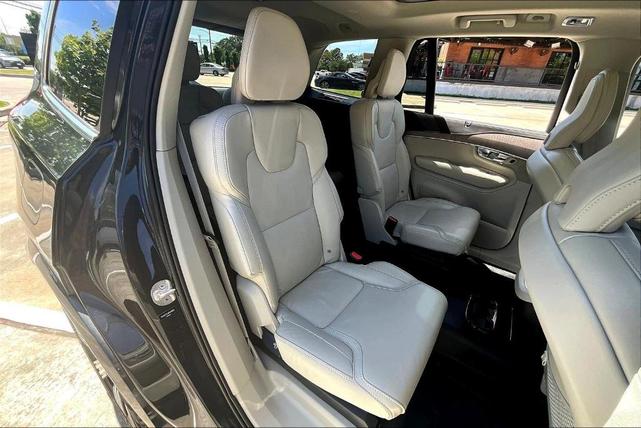 Photo of 2022 Savile Gray Metallic Volvo XC90