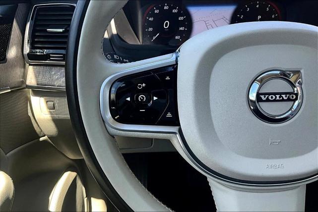 Photo of 2022 Savile Gray Metallic Volvo XC90
