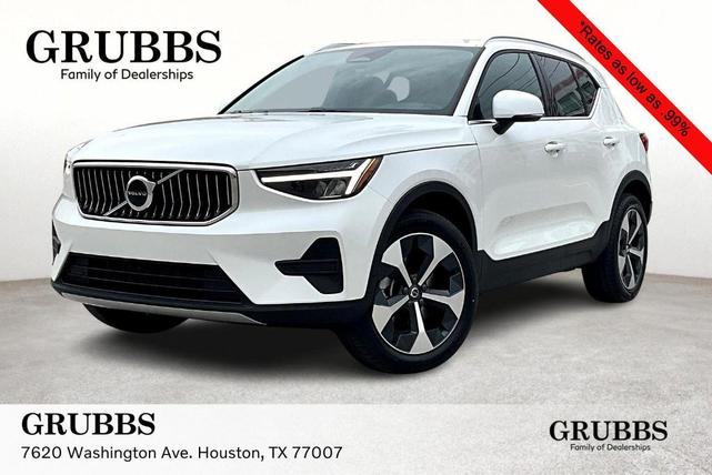 Photo of 2025 Crystal White Pearl Volvo XC40