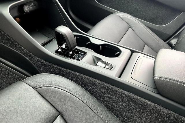 Photo of 2025 Crystal White Pearl Volvo XC40