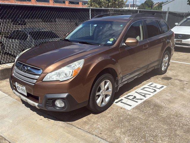 Photo of 2013 Caramel Bronze Pearl Subaru Outback