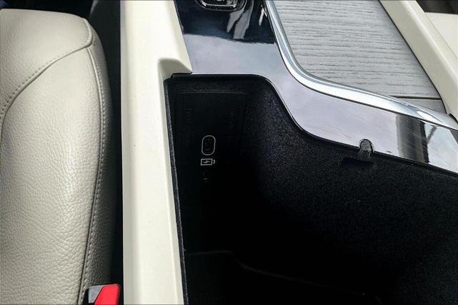Photo of 2023 Thunder Gray Metallic Volvo XC60
