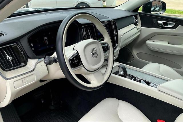 Photo of 2023 Thunder Gray Metallic Volvo XC60