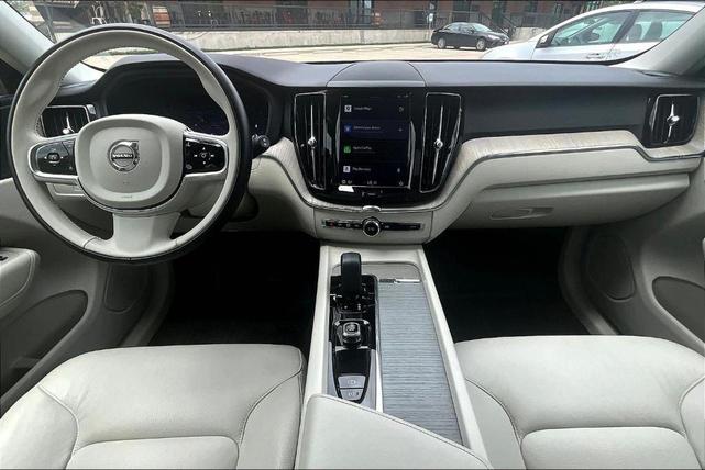 Photo of 2023 Thunder Gray Metallic Volvo XC60