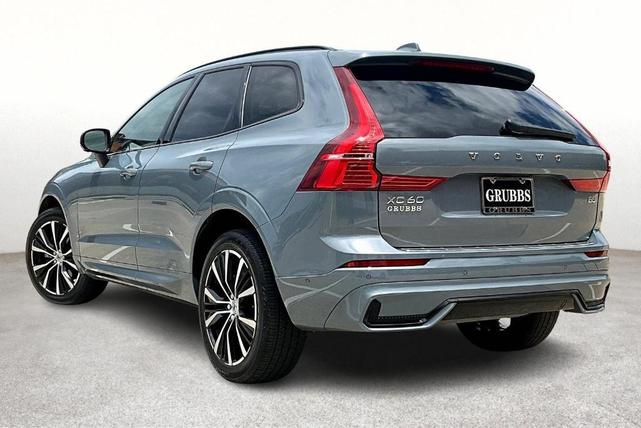Photo of 2023 Thunder Gray Metallic Volvo XC60