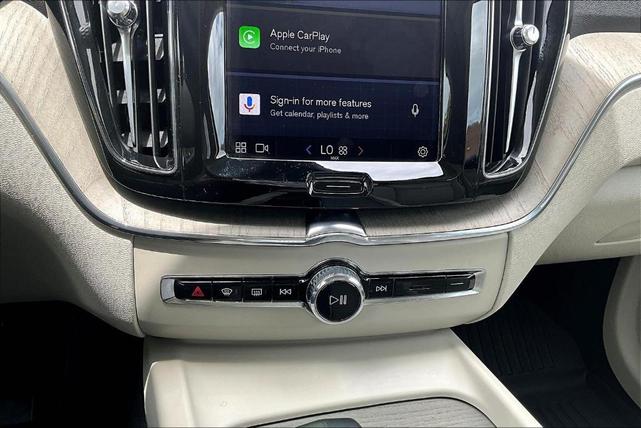 Photo of 2023 Thunder Gray Metallic Volvo XC60