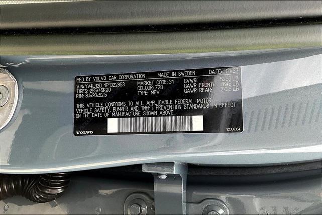 Photo of 2023 Thunder Gray Metallic Volvo XC60