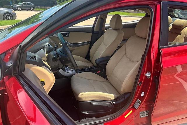 Photo of 2012 Red Allure Hyundai ELANTRA
