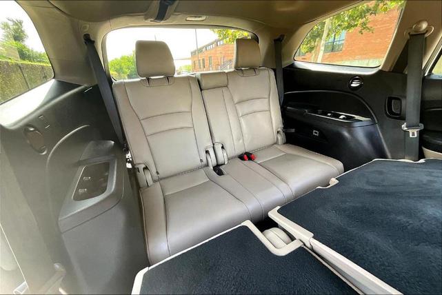 Photo of 2020 Platinum White Pearl Honda Pilot