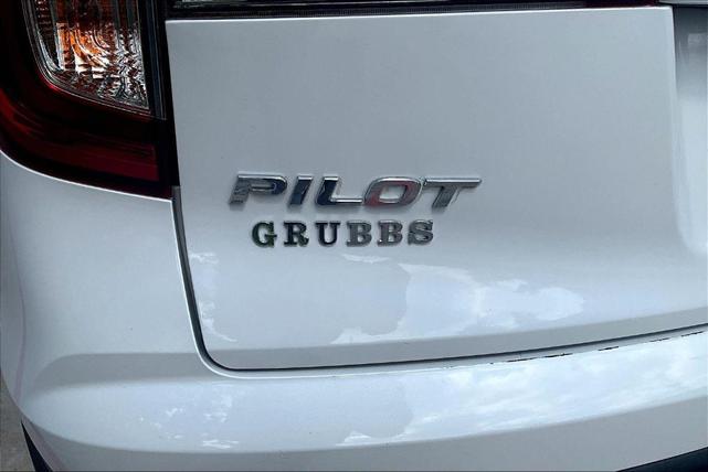 Photo of 2020 Platinum White Pearl Honda Pilot