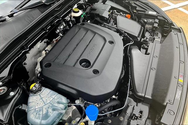 Photo of 2025 Onyx Black Volvo XC40