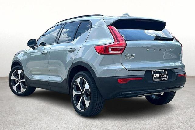 Photo of 2026 Vapour Grey Volvo XC40