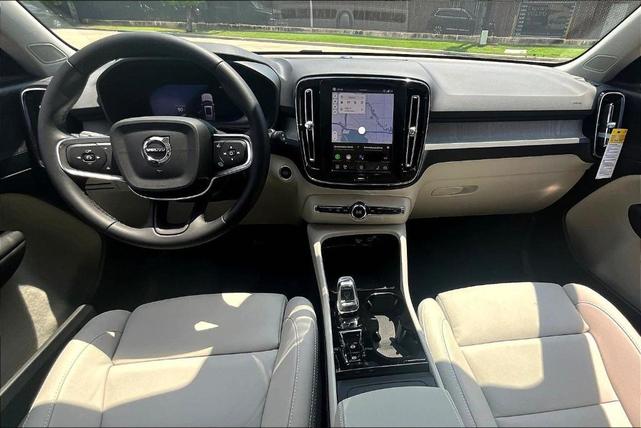 Photo of 2026 Vapour Grey Volvo XC40