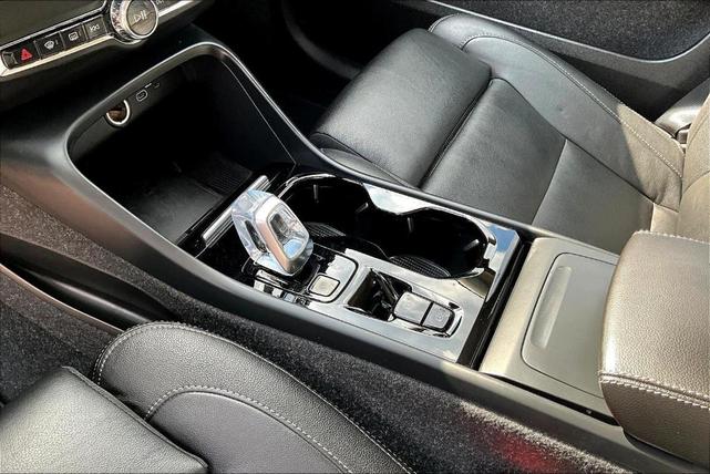 Photo of 2025 Silver Volvo XC40