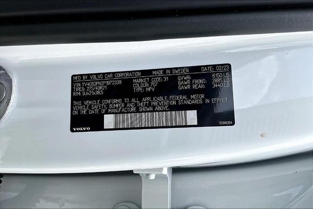 Photo of 2023 Crystal White Metallic Volvo XC90
