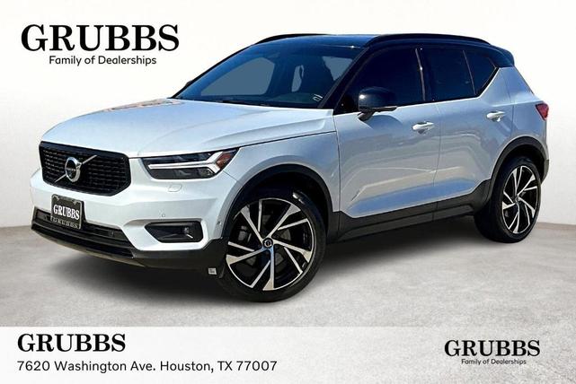 2022 Volvo XC40