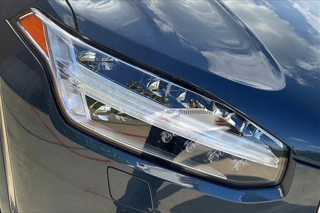 Photo of 2022 Denim Blue Metallic Volvo XC90 Recharge Plug-In Hybrid