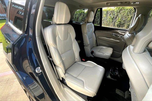 Photo of 2022 Denim Blue Metallic Volvo XC90 Recharge Plug-In Hybrid