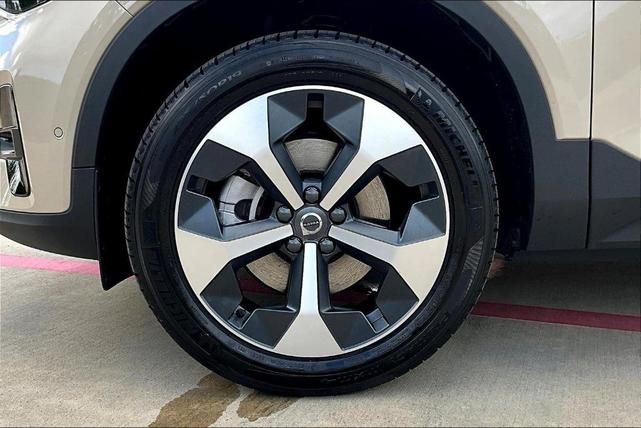 Photo of 2026 Sand Dune Volvo XC40