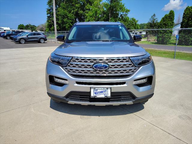 Photo of 2022 Iconic Silver Metallic Ford Explorer