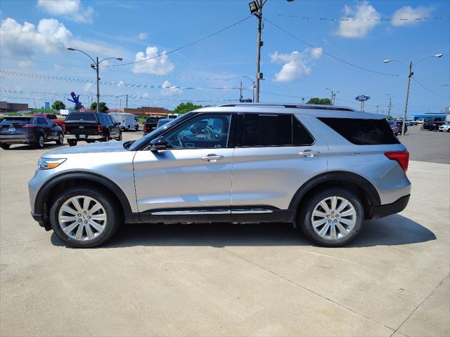 Photo of 2022 Iconic Silver Metallic Ford Explorer