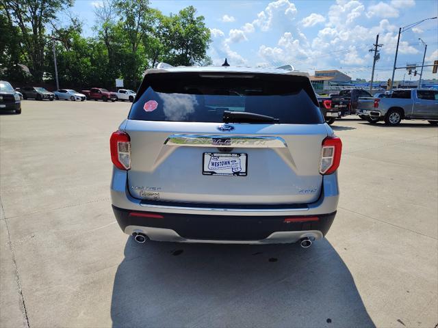 Photo of 2022 Iconic Silver Metallic Ford Explorer