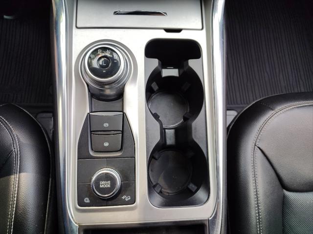 Photo of 2022 Iconic Silver Metallic Ford Explorer