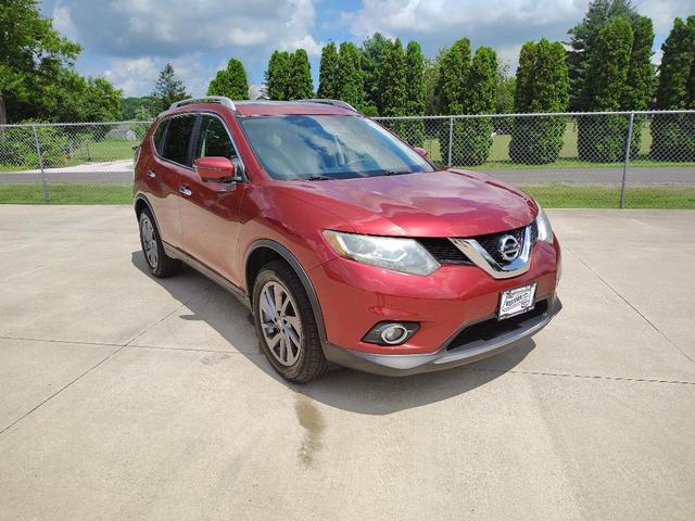 Photo of 2016 Cayenne Red Nissan Rogue