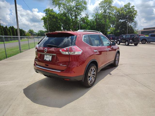 Photo of 2016 Cayenne Red Nissan Rogue