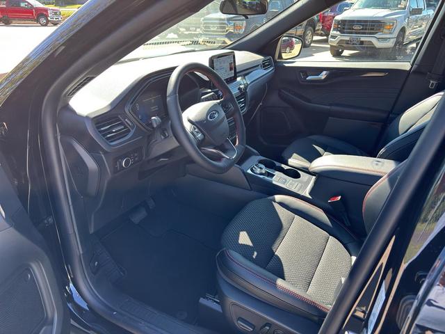 Photo of 2026 agate black metallic Ford Escape