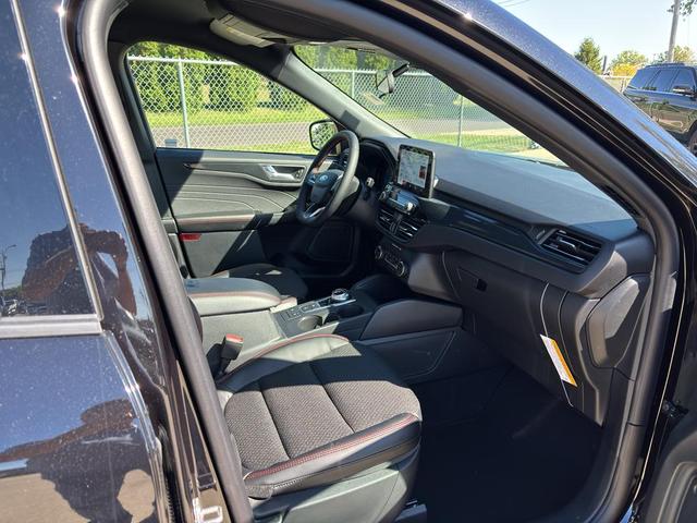 Photo of 2026 agate black metallic Ford Escape