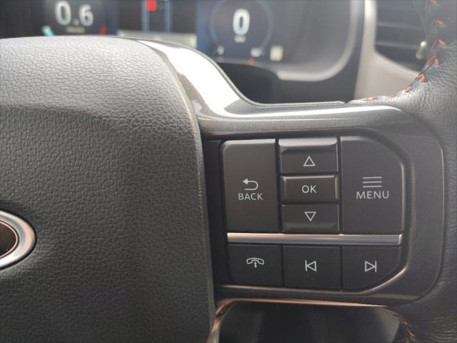 Photo of 2023 Agate Black Metallic Ford Expedition