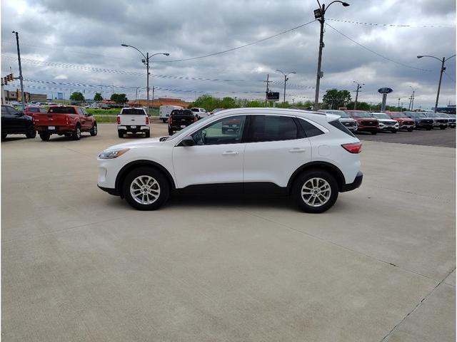 Photo of 2022 Oxford White Ford Escape